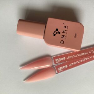 "Dnka" Cover Base PERFECTIONALIST 0035